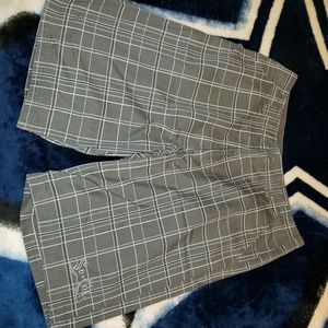 SO CAL PLAID SHORTS 34